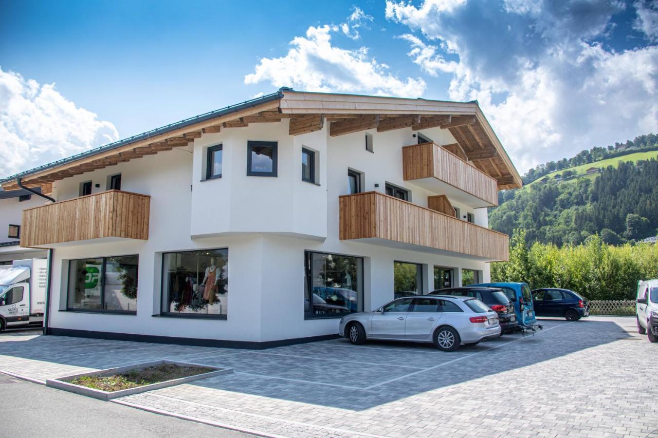 Tevini Boutique Suites By We Rent Zell am See Ngoại thất bức ảnh
