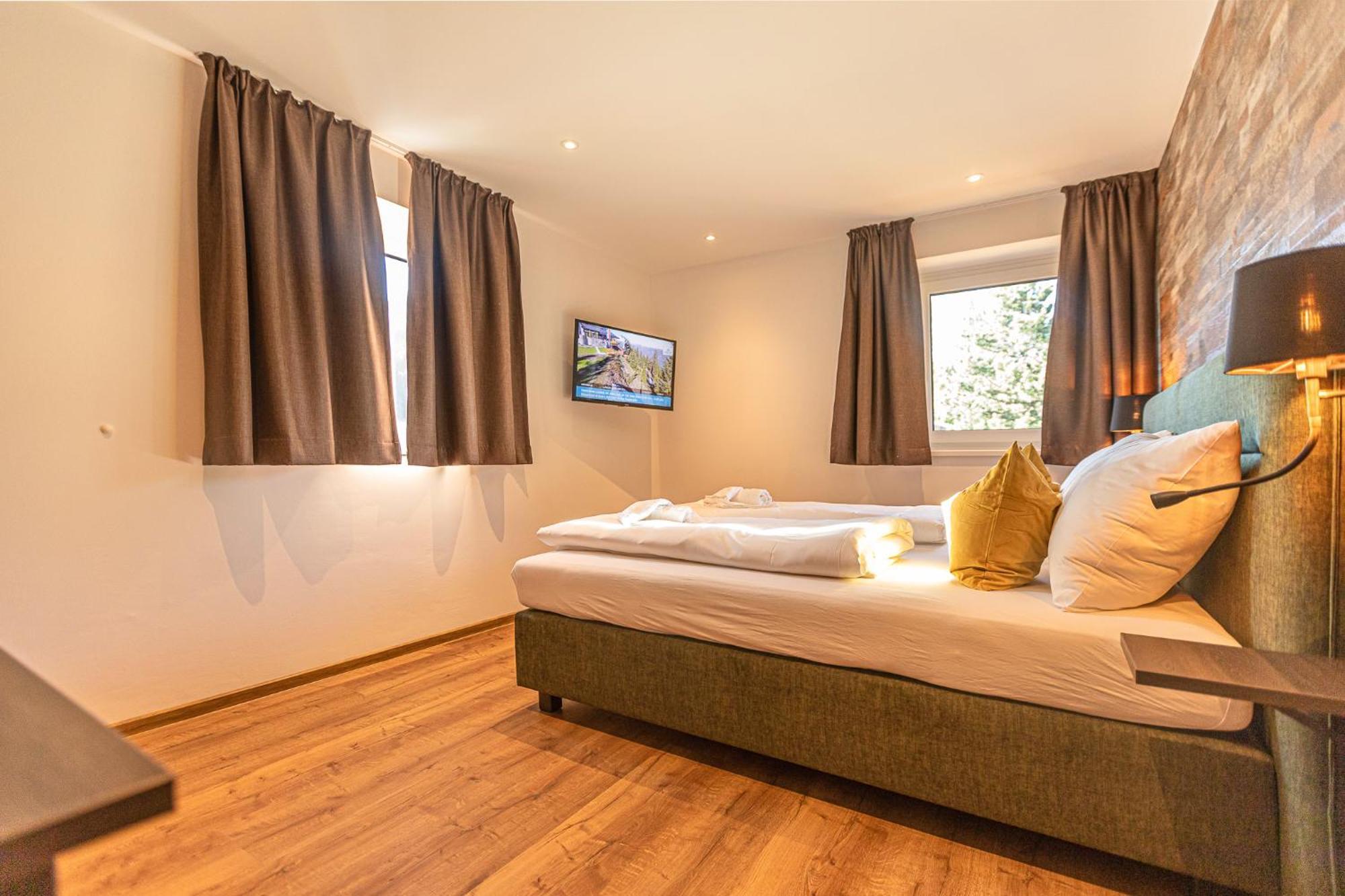 Tevini Boutique Suites By We Rent Zell am See Phòng bức ảnh